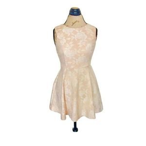 Forever 21 Dress Size Medium Sleeveless Fit Flared Floral Knit lace Festival